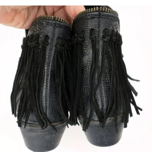 Circle G Corral Fringe Black Western Booties - Picture 2 of 14